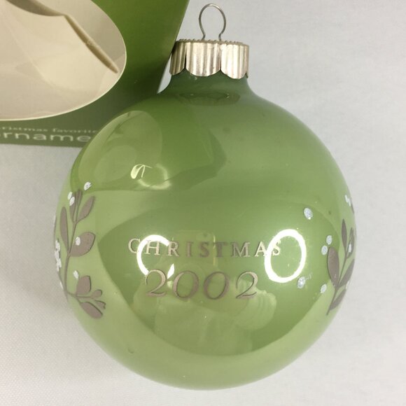 Martha Stewart Everyday Christmas Favorites Collector Ornament Green Floral 2002 - Picture 3 of 16